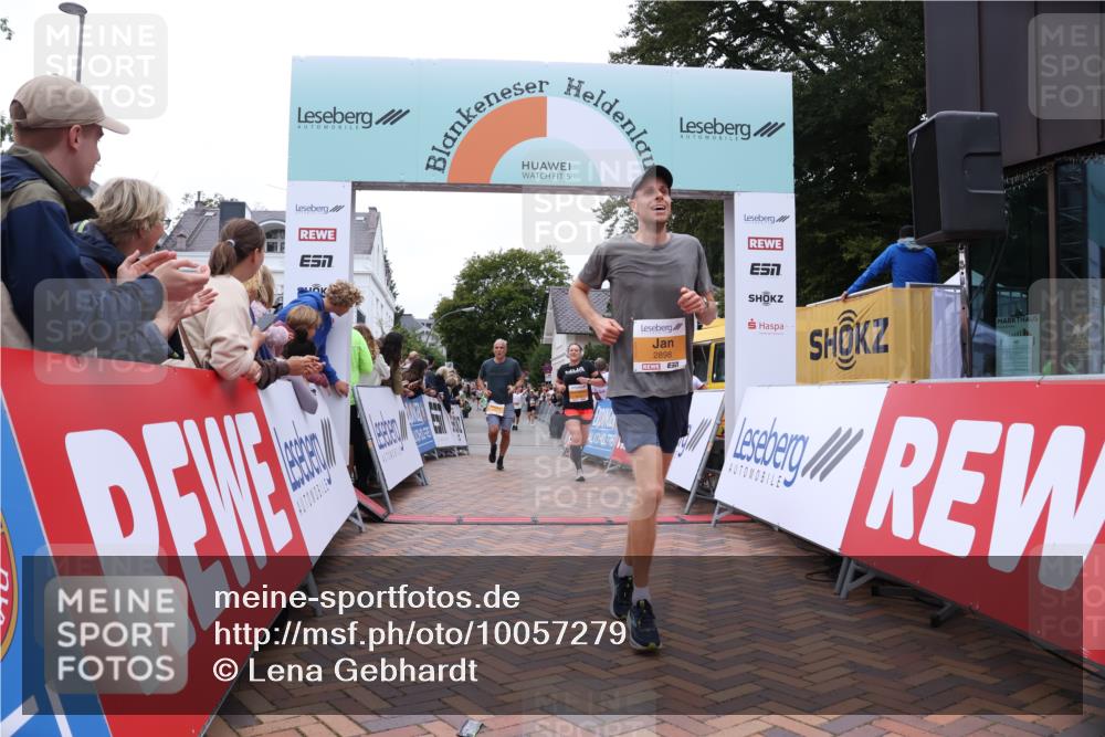 30.08.2026 - Blankeneser Heldenlauf Lena Gebhardt http://msf.ph/oto/10057279 30.08.2026 12:16:14 Ziel 2133, 2290, 2418, 2606, 2791, 2898 meine-sportfotos.de