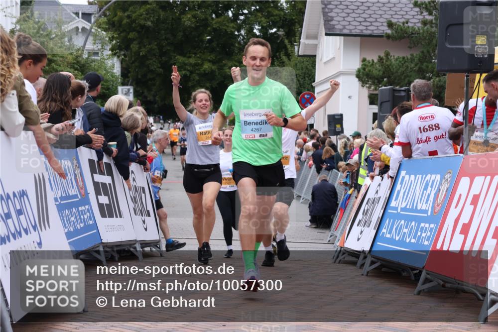 30.08.2026 - Blankeneser Heldenlauf Lena Gebhardt http://msf.ph/oto/10057300 30.08.2026 12:16:21 Ziel 2418, 2445, 2539, 2672, 2791, 2898, 4267 meine-sportfotos.de