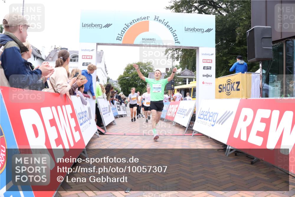 30.08.2026 - Blankeneser Heldenlauf Lena Gebhardt http://msf.ph/oto/10057307 30.08.2026 12:16:22 Ziel 2098, 2418, 2445, 2539, 2672, 2791, 4267 meine-sportfotos.de