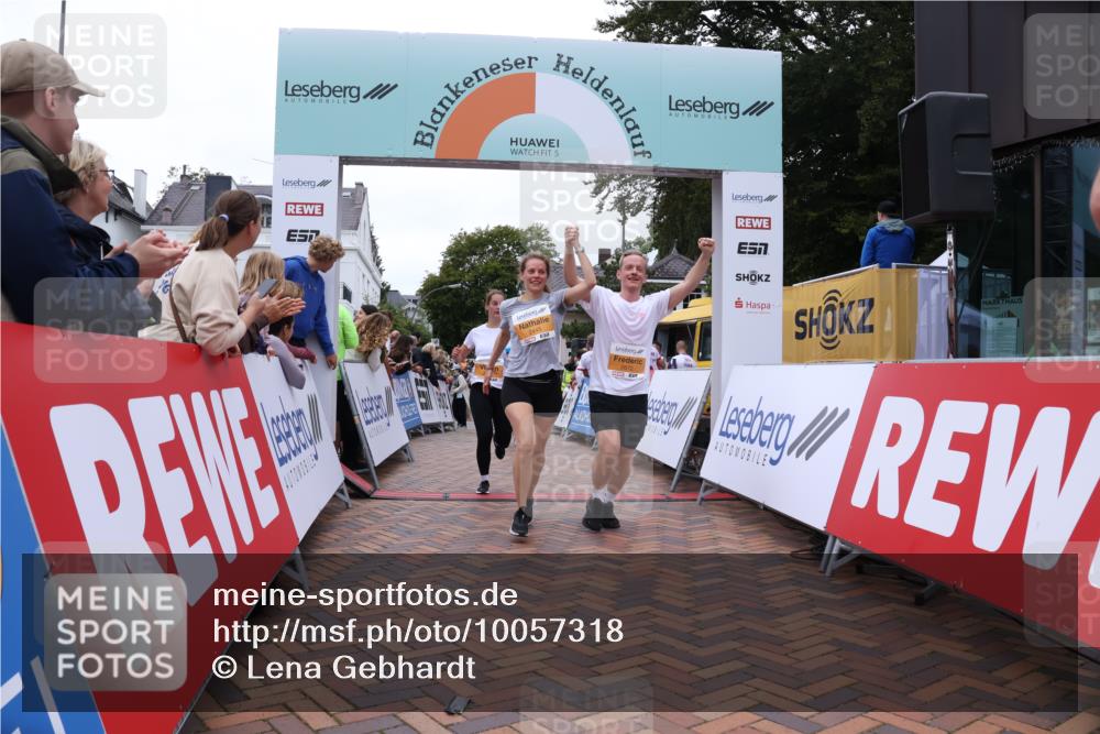 30.08.2026 - Blankeneser Heldenlauf Lena Gebhardt http://msf.ph/oto/10057318 30.08.2026 12:16:24 Ziel 2098, 2418, 2445, 2539, 2672, 2791, 4267 meine-sportfotos.de