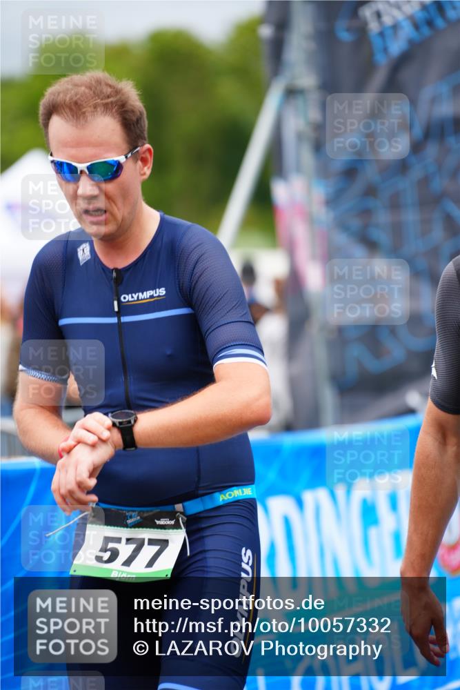 30.08.2026 - Elbe Triathlon Hamburg LAZAROV Photography http://msf.ph/oto/10057332 30.08.2026 11:18:29 Ziel 548, 1048, 1052 meine-sportfotos.de