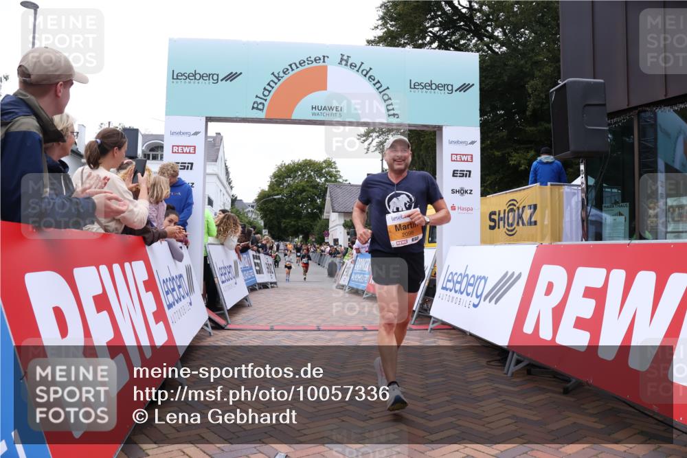 30.08.2026 - Blankeneser Heldenlauf Lena Gebhardt http://msf.ph/oto/10057336 30.08.2026 12:16:28 Ziel 2098, 2445, 2539, 2672, 4267 meine-sportfotos.de