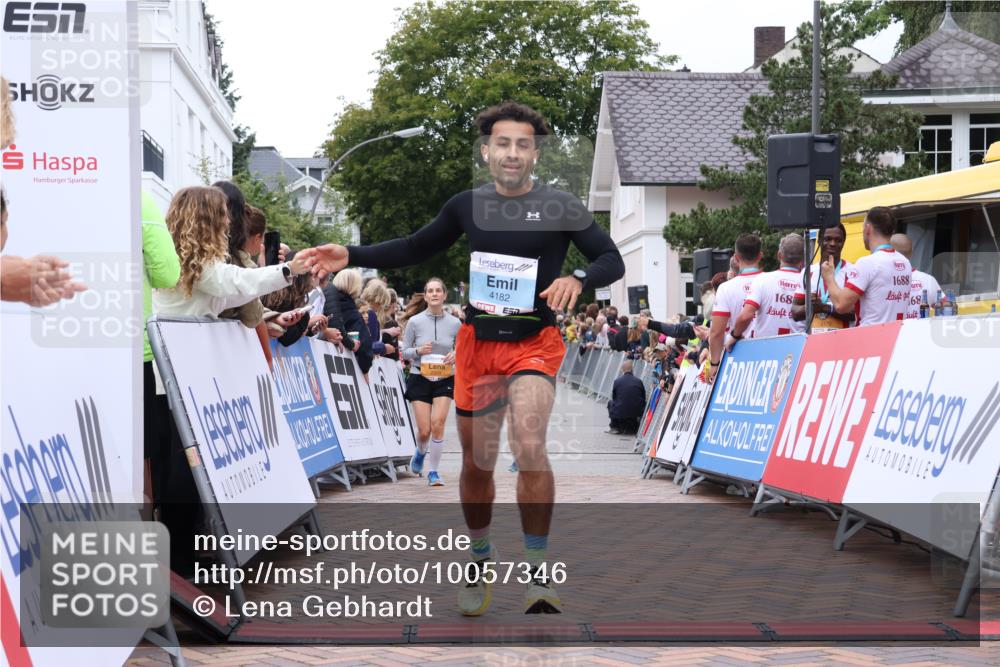30.08.2026 - Blankeneser Heldenlauf Lena Gebhardt http://msf.ph/oto/10057346 30.08.2026 12:16:33 Ziel 2098, 2309, 4182, 4451 meine-sportfotos.de