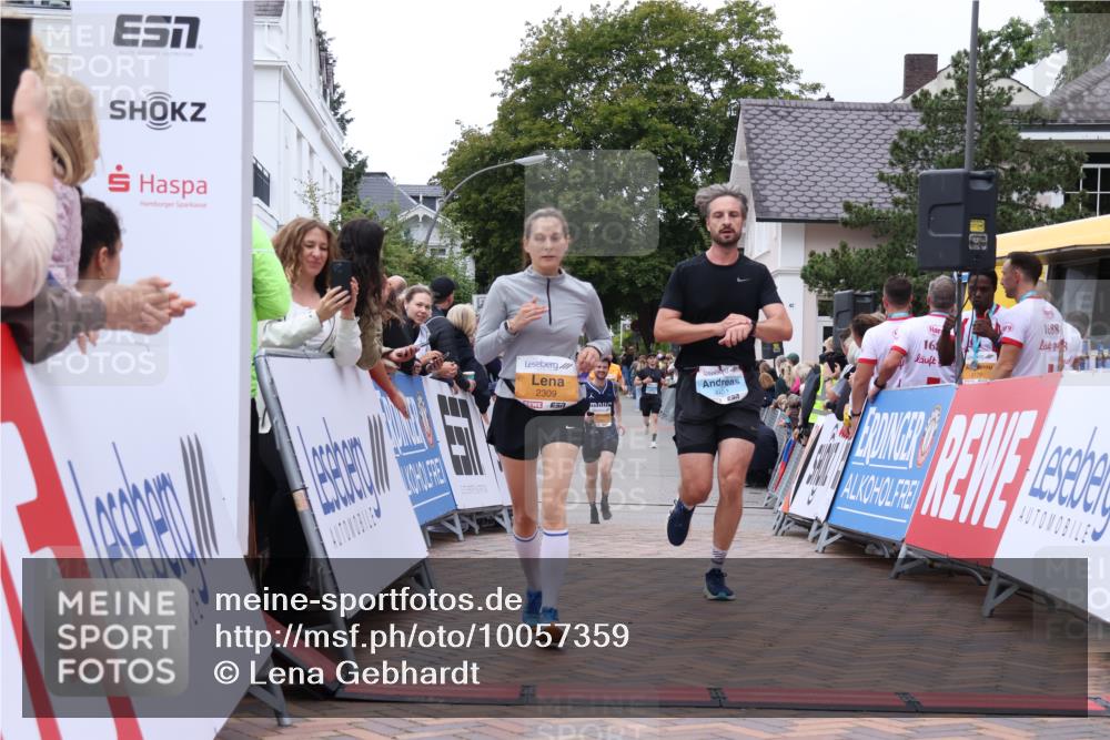 30.08.2026 - Blankeneser Heldenlauf Lena Gebhardt http://msf.ph/oto/10057359 30.08.2026 12:16:37 Ziel 2309, 4182, 4451 meine-sportfotos.de