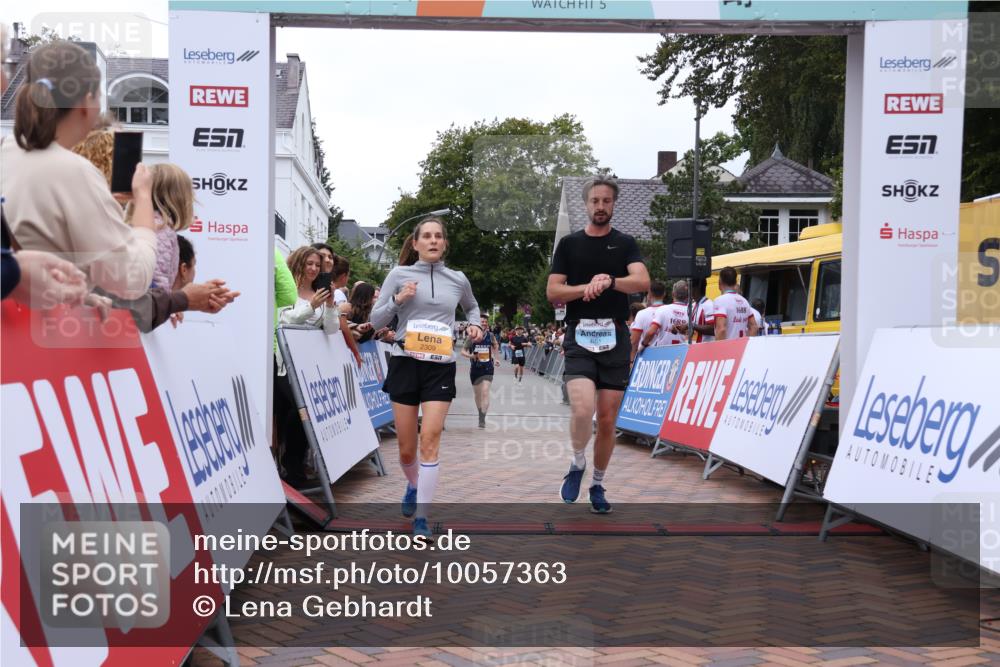 30.08.2026 - Blankeneser Heldenlauf Lena Gebhardt http://msf.ph/oto/10057363 30.08.2026 12:16:37 Ziel 2309, 4182, 4451 meine-sportfotos.de