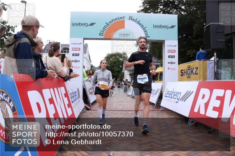 30.08.2026 - Blankeneser Heldenlauf Lena Gebhardt http://msf.ph/oto/10057370 30.08.2026 12:16:39 Ziel 2268, 2309, 4182, 4451 meine-sportfotos.de