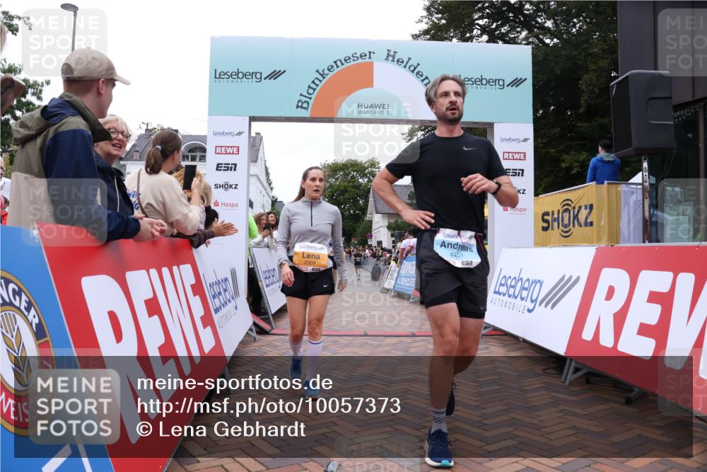 30.08.2026 - Blankeneser Heldenlauf Lena Gebhardt http://msf.ph/oto/10057373 30.08.2026 12:16:39 Ziel 2268, 2309, 4182, 4451 meine-sportfotos.de