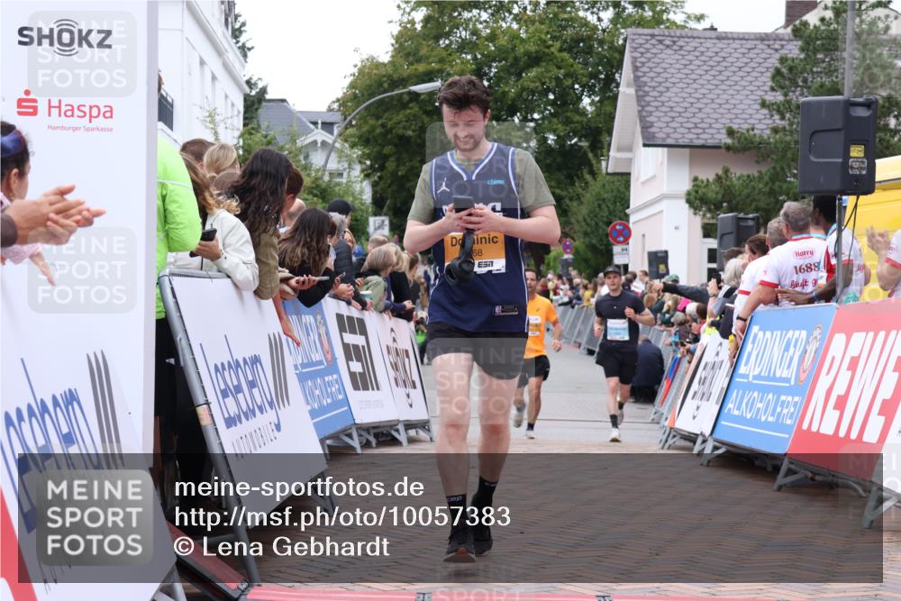 30.08.2026 - Blankeneser Heldenlauf Lena Gebhardt http://msf.ph/oto/10057383 30.08.2026 12:16:42 Ziel 2268, 2309, 4451 meine-sportfotos.de