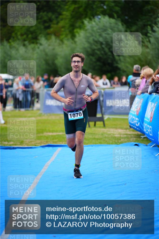30.08.2026 - Elbe Triathlon Hamburg LAZAROV Photography http://msf.ph/oto/10057386 30.08.2026 11:18:57 Ziel 766, 1070 meine-sportfotos.de