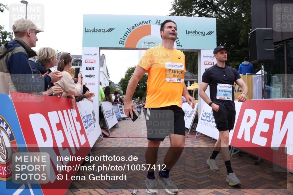 30.08.2026 - Blankeneser Heldenlauf Lena Gebhardt http://msf.ph/oto/10057412 30.08.2026 12:16:50 Ziel 2268, 2882, 4080, 4083 meine-sportfotos.de