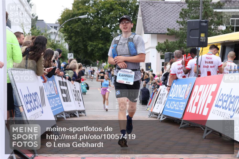 30.08.2026 - Blankeneser Heldenlauf Lena Gebhardt http://msf.ph/oto/10057419 30.08.2026 12:16:54 Ziel 2495, 2882, 4080, 4083 meine-sportfotos.de