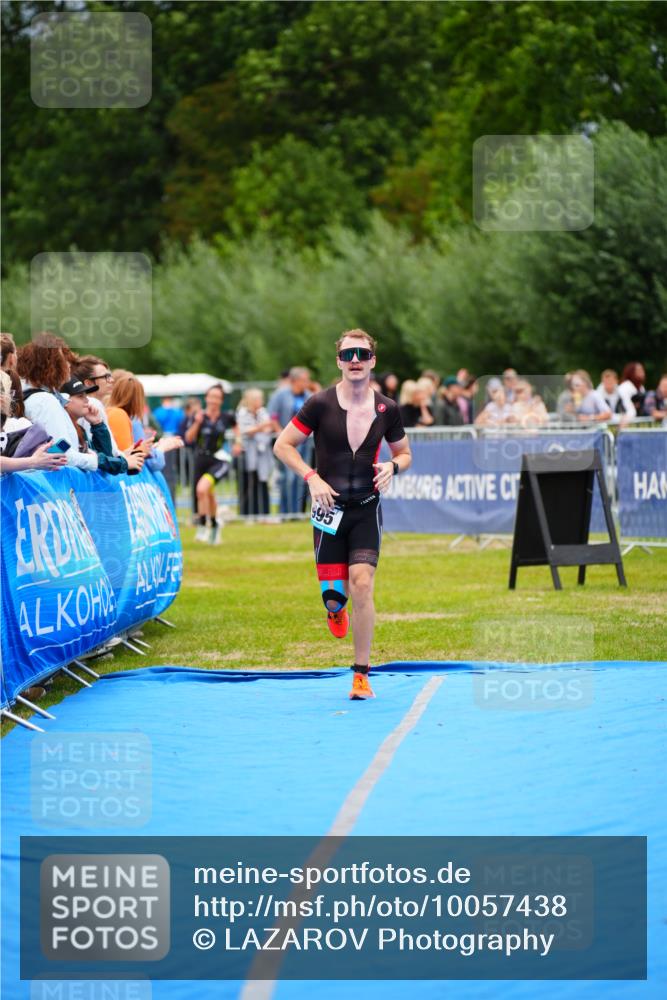 30.08.2026 - Elbe Triathlon Hamburg LAZAROV Photography http://msf.ph/oto/10057438 30.08.2026 11:19:28 Ziel 950, 995 meine-sportfotos.de