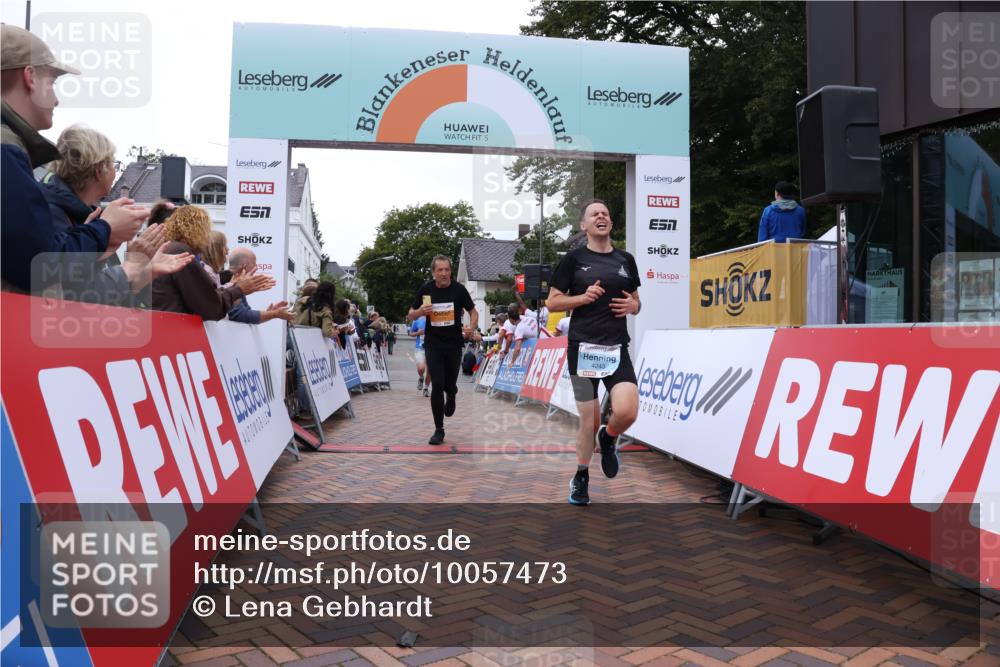 30.08.2026 - Blankeneser Heldenlauf Lena Gebhardt http://msf.ph/oto/10057473 30.08.2026 12:17:10 Ziel 2523, 4243, 4424 meine-sportfotos.de