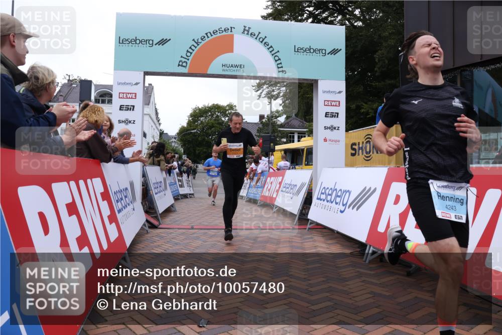 30.08.2026 - Blankeneser Heldenlauf Lena Gebhardt http://msf.ph/oto/10057480 30.08.2026 12:17:11 Ziel 2523, 4243, 4424 meine-sportfotos.de