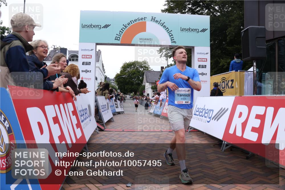 30.08.2026 - Blankeneser Heldenlauf Lena Gebhardt http://msf.ph/oto/10057495 30.08.2026 12:17:14 Ziel 2523, 4243, 4424 meine-sportfotos.de