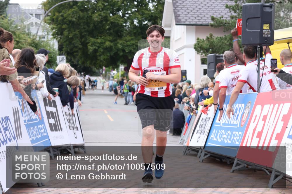 30.08.2026 - Blankeneser Heldenlauf Lena Gebhardt http://msf.ph/oto/10057509 30.08.2026 12:17:20 Ziel 2144, 2177, 4424 meine-sportfotos.de