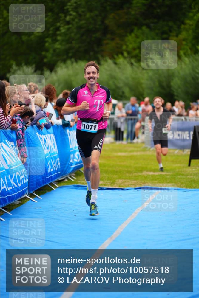 30.08.2026 - Elbe Triathlon Hamburg LAZAROV Photography http://msf.ph/oto/10057518 30.08.2026 11:20:00 Ziel 572, 725, 1071 meine-sportfotos.de