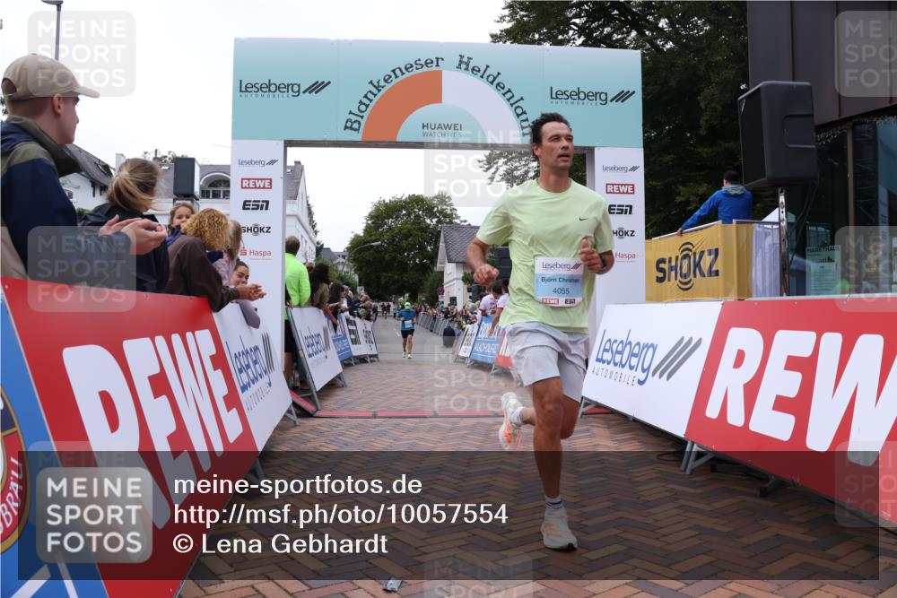 30.08.2026 - Blankeneser Heldenlauf Lena Gebhardt http://msf.ph/oto/10057554 30.08.2026 12:17:47 Ziel 4055, 4134, 4272 meine-sportfotos.de