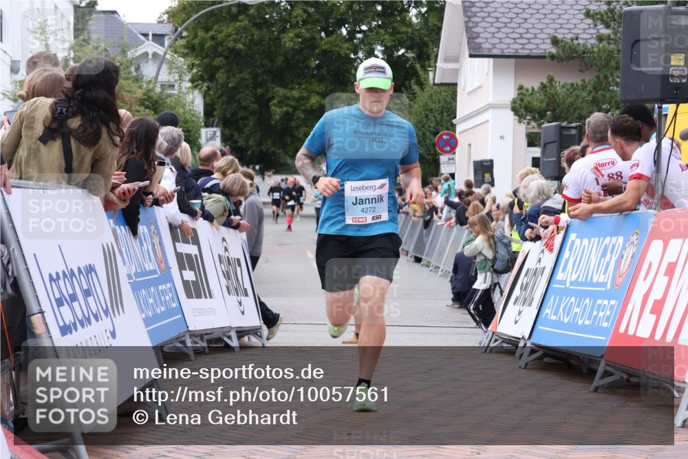 30.08.2026 - Blankeneser Heldenlauf Lena Gebhardt http://msf.ph/oto/10057561 30.08.2026 12:17:50 Ziel 4055, 4134, 4272 meine-sportfotos.de