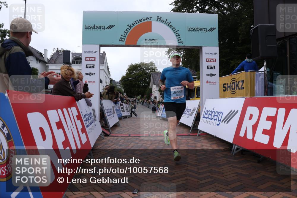 30.08.2026 - Blankeneser Heldenlauf Lena Gebhardt http://msf.ph/oto/10057568 30.08.2026 12:17:51 Ziel 4055, 4134, 4272 meine-sportfotos.de