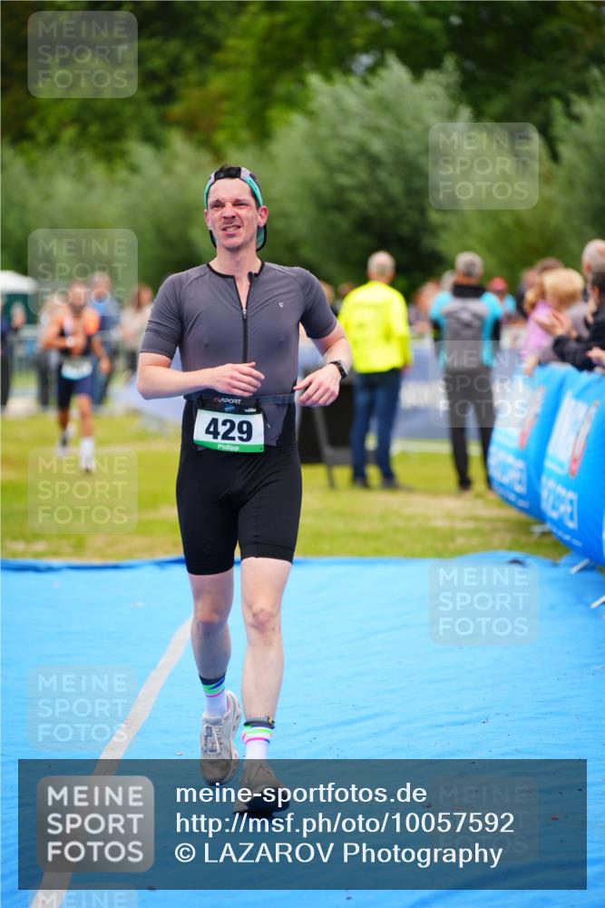 30.08.2026 - Elbe Triathlon Hamburg LAZAROV Photography http://msf.ph/oto/10057592 30.08.2026 11:20:35 Ziel 429, 491, 886, 1059, 1101 meine-sportfotos.de