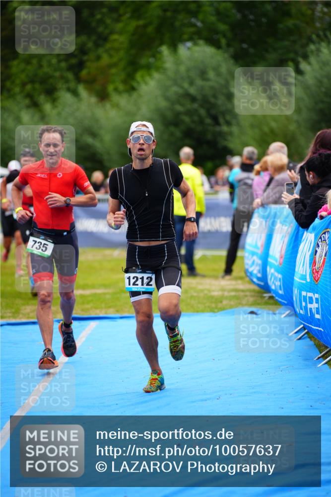 30.08.2026 - Elbe Triathlon Hamburg LAZAROV Photography http://msf.ph/oto/10057637 30.08.2026 11:21:01 Ziel 735, 1100, 1212, 1225 meine-sportfotos.de