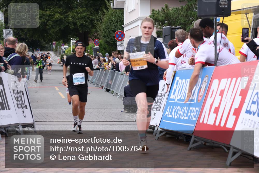 30.08.2026 - Blankeneser Heldenlauf Lena Gebhardt http://msf.ph/oto/10057641 30.08.2026 12:18:22 Ziel 2094, 2231, 2406, 4103 meine-sportfotos.de