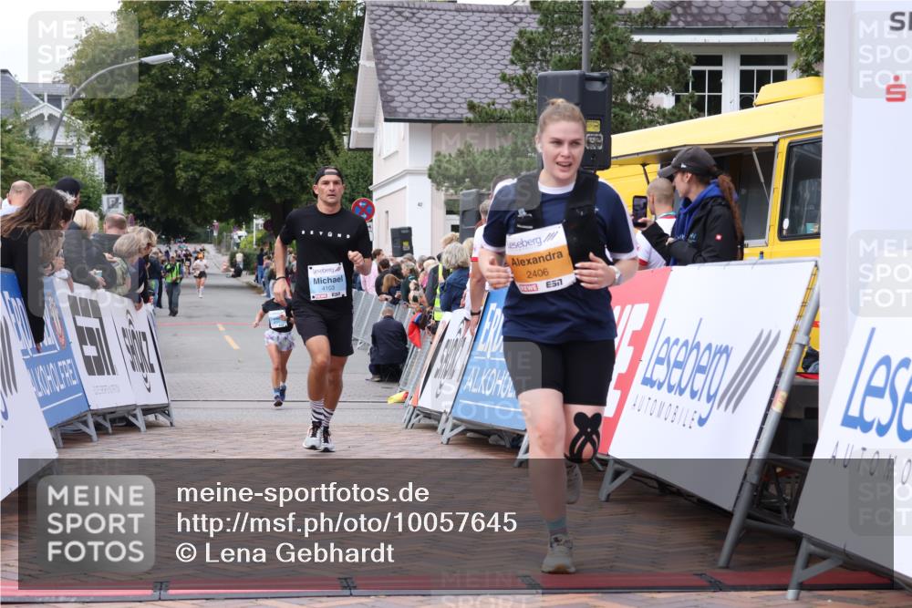 30.08.2026 - Blankeneser Heldenlauf Lena Gebhardt http://msf.ph/oto/10057645 30.08.2026 12:18:24 Ziel 2406, 4103 meine-sportfotos.de