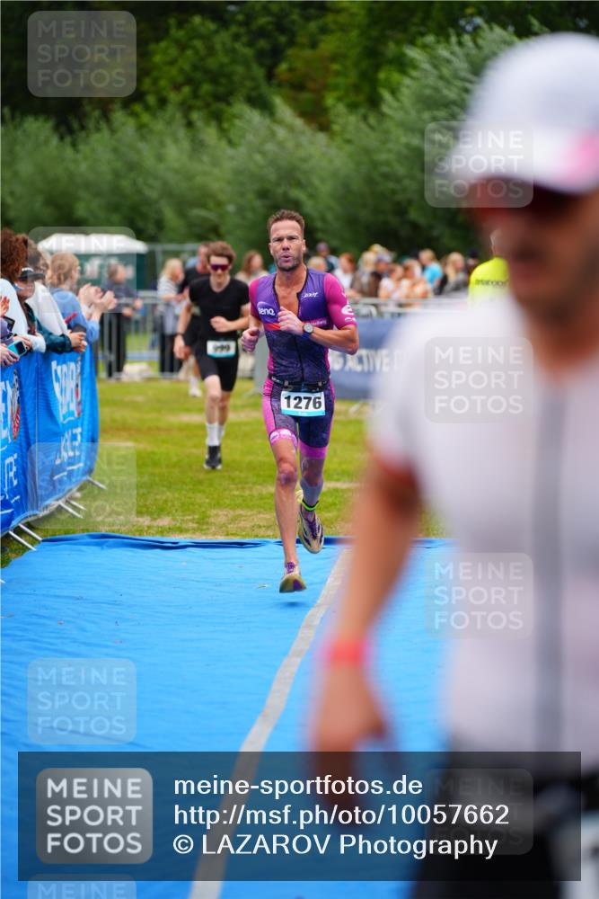 30.08.2026 - Elbe Triathlon Hamburg LAZAROV Photography http://msf.ph/oto/10057662 30.08.2026 11:21:11 Ziel 999, 1017, 1276 meine-sportfotos.de