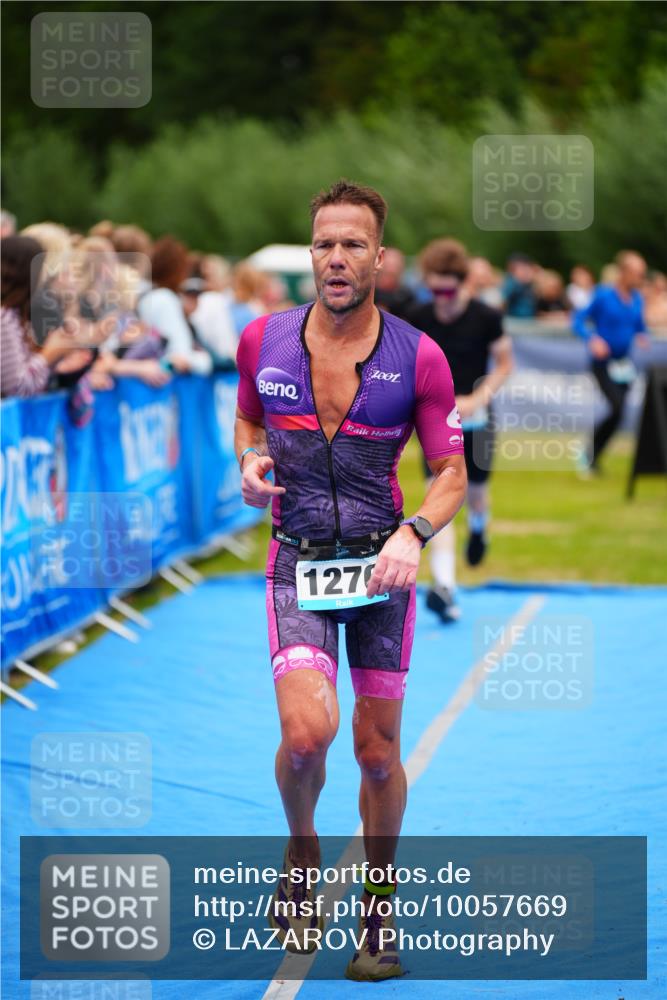 30.08.2026 - Elbe Triathlon Hamburg LAZAROV Photography http://msf.ph/oto/10057669 30.08.2026 11:21:13 Ziel 999, 1017, 1276 meine-sportfotos.de