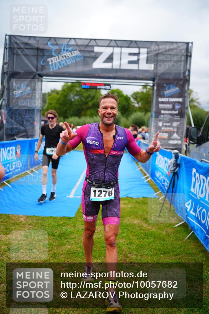 30.08.2026 - Elbe Triathlon Hamburg LAZAROV Photography http://msf.ph/oto/10057682 30.08.2026 11:21:16 Ziel 834, 999, 1017, 1276 meine-sportfotos.de