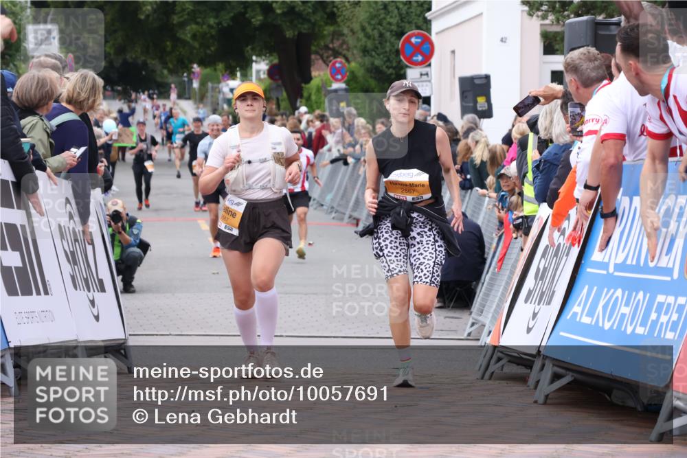 30.08.2026 - Blankeneser Heldenlauf Lena Gebhardt http://msf.ph/oto/10057691 30.08.2026 12:18:47 Ziel 2567, 2867 meine-sportfotos.de
