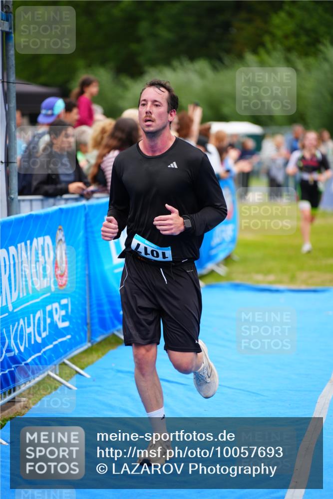 30.08.2026 - Elbe Triathlon Hamburg LAZAROV Photography http://msf.ph/oto/10057693 30.08.2026 11:21:20 Ziel 834, 1017 meine-sportfotos.de