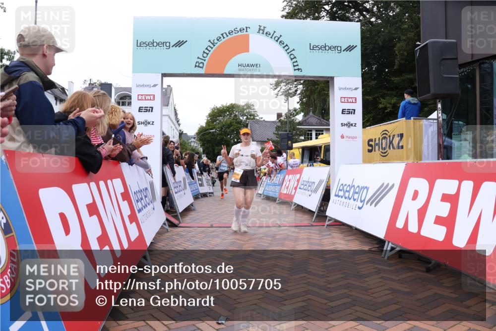 30.08.2026 - Blankeneser Heldenlauf Lena Gebhardt http://msf.ph/oto/10057705 30.08.2026 12:18:51 Ziel 2567, 2867, 4323, 4362 meine-sportfotos.de