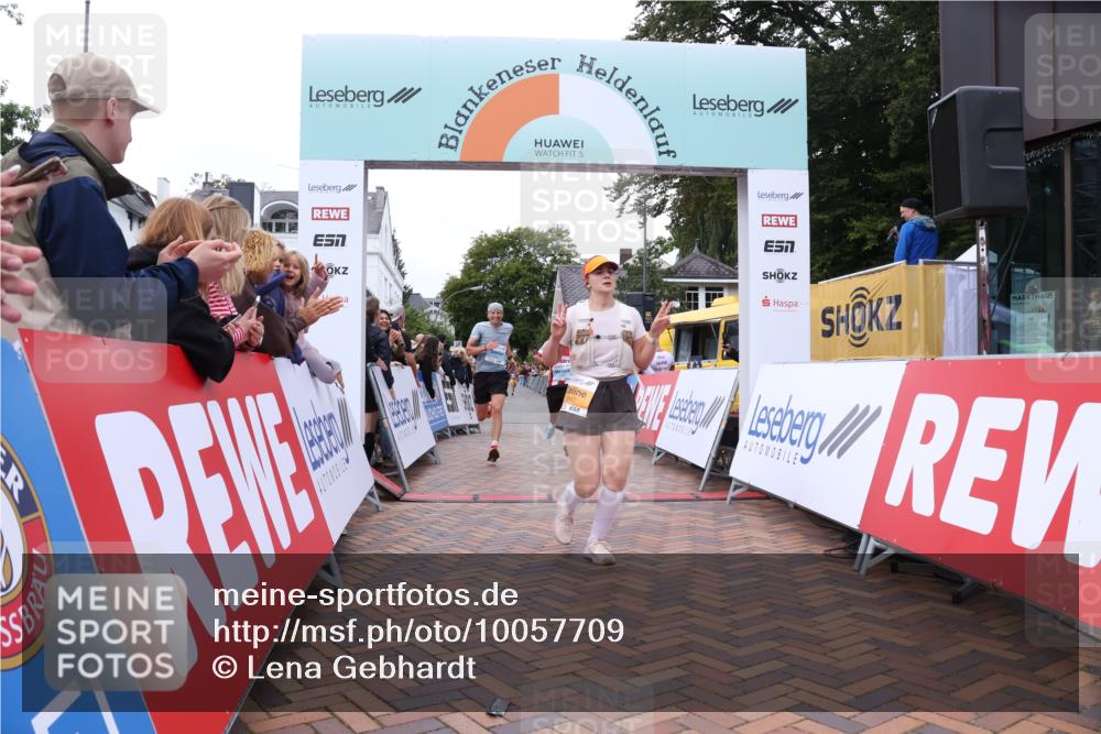 30.08.2026 - Blankeneser Heldenlauf Lena Gebhardt http://msf.ph/oto/10057709 30.08.2026 12:18:52 Ziel 2567, 2867, 4323, 4362 meine-sportfotos.de