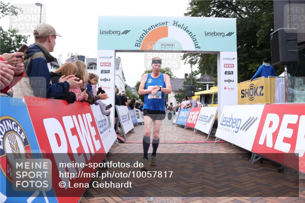 30.08.2026 - Blankeneser Heldenlauf Lena Gebhardt http://msf.ph/oto/10057817 30.08.2026 12:19:15 Ziel 2493, 4082, 4357 meine-sportfotos.de