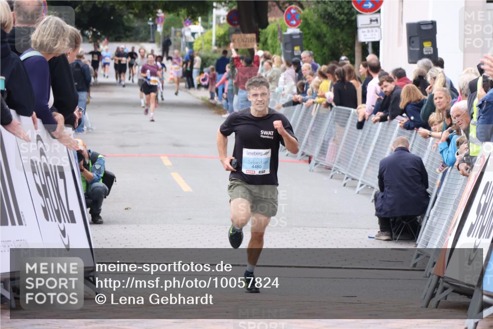 30.08.2026 - Blankeneser Heldenlauf Lena Gebhardt http://msf.ph/oto/10057824 30.08.2026 12:19:20 Ziel 2493, 4357, 4480 meine-sportfotos.de
