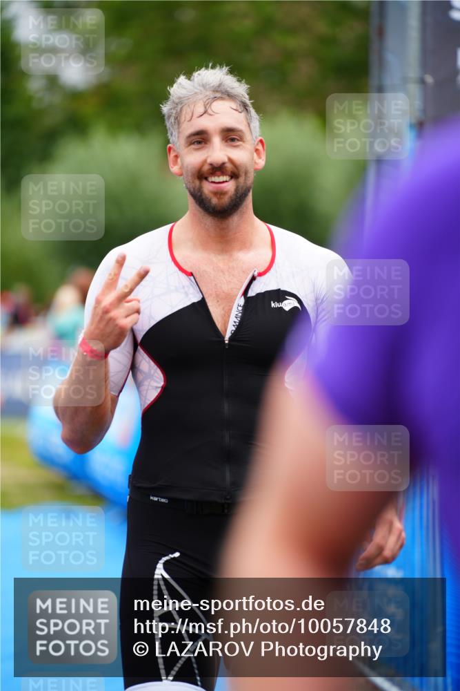 30.08.2026 - Elbe Triathlon Hamburg LAZAROV Photography http://msf.ph/oto/10057848 30.08.2026 11:22:35 Ziel 853, 1009, 1069, 1102 meine-sportfotos.de