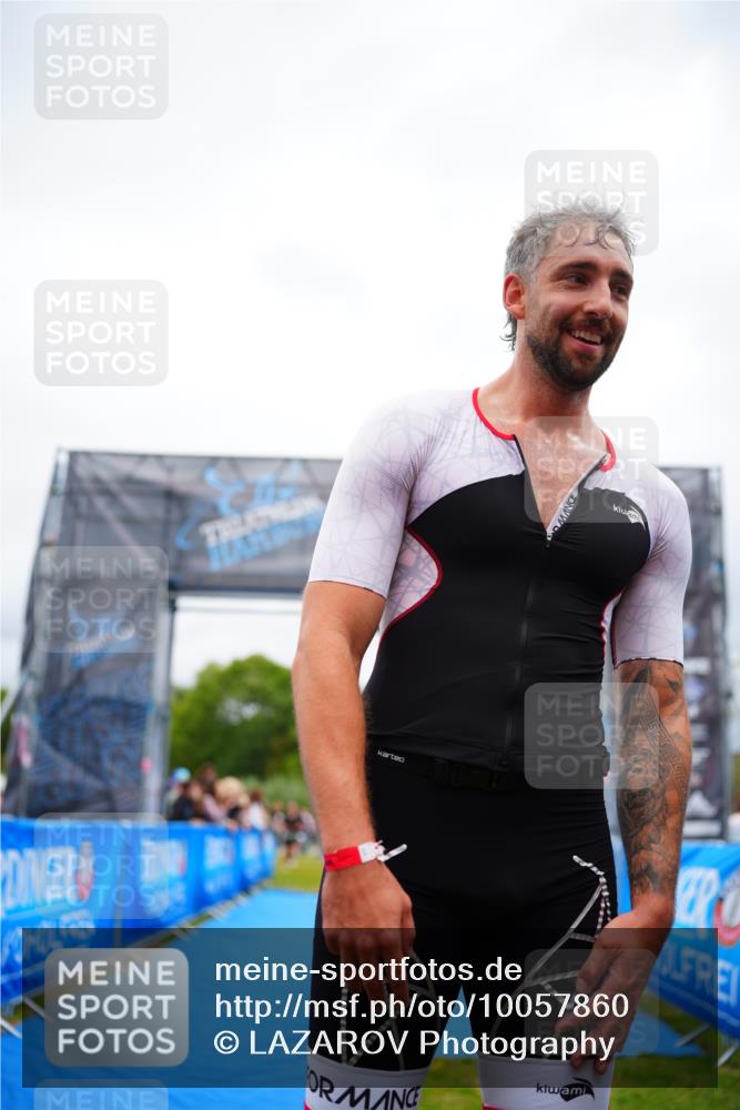 30.08.2026 - Elbe Triathlon Hamburg LAZAROV Photography http://msf.ph/oto/10057860 30.08.2026 11:22:41 Ziel 455, 853, 1210 meine-sportfotos.de