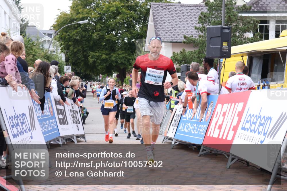 30.08.2026 - Blankeneser Heldenlauf Lena Gebhardt http://msf.ph/oto/10057902 30.08.2026 12:19:55 Ziel 2914, 2915, 4183 meine-sportfotos.de