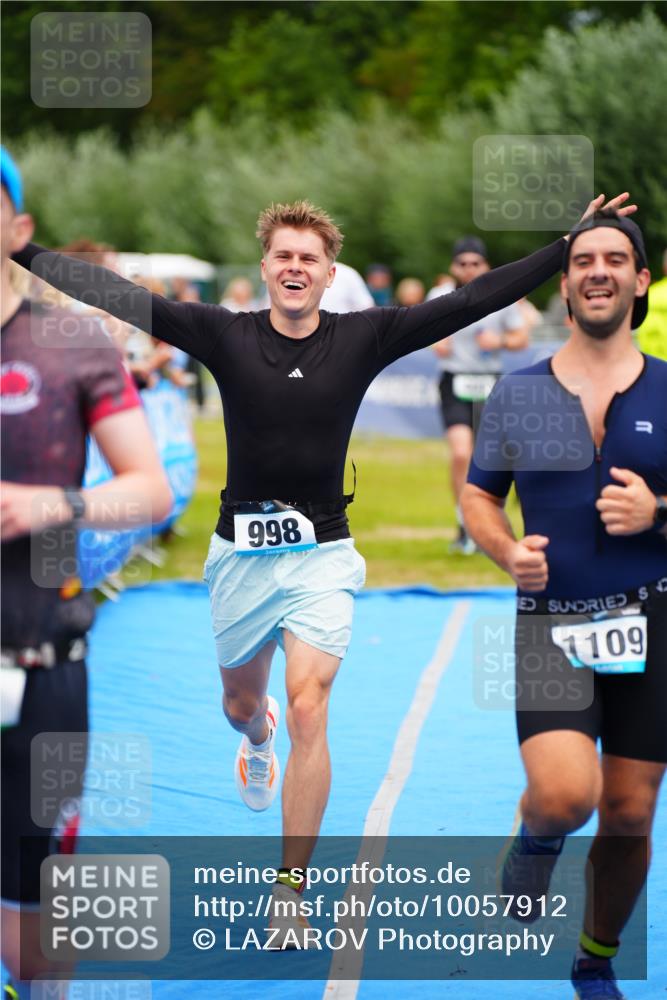 30.08.2026 - Elbe Triathlon Hamburg LAZAROV Photography http://msf.ph/oto/10057912 30.08.2026 11:23:29 Ziel 403, 404, 693, 998, 1023, 1109 meine-sportfotos.de