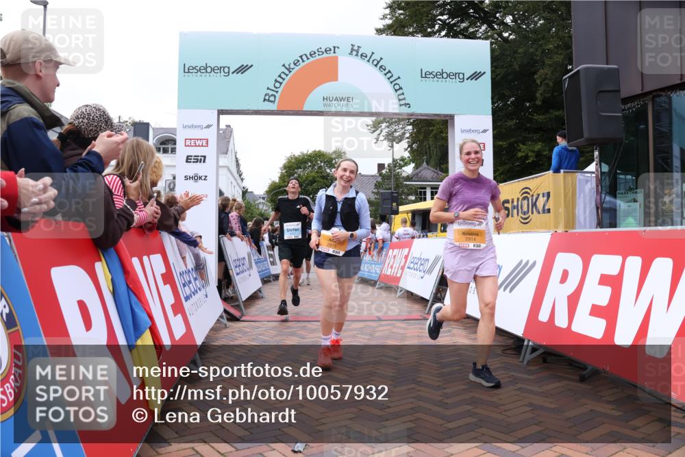 30.08.2026 - Blankeneser Heldenlauf Lena Gebhardt http://msf.ph/oto/10057932 30.08.2026 12:20:01 Ziel 2040, 2280, 2476, 2914, 2915, 4183, 4301 meine-sportfotos.de