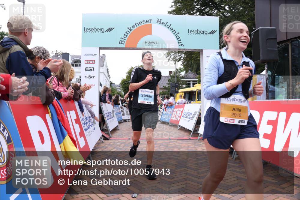 30.08.2026 - Blankeneser Heldenlauf Lena Gebhardt http://msf.ph/oto/10057943 30.08.2026 12:20:02 Ziel 2040, 2280, 2476, 2914, 2915, 4183, 4301 meine-sportfotos.de