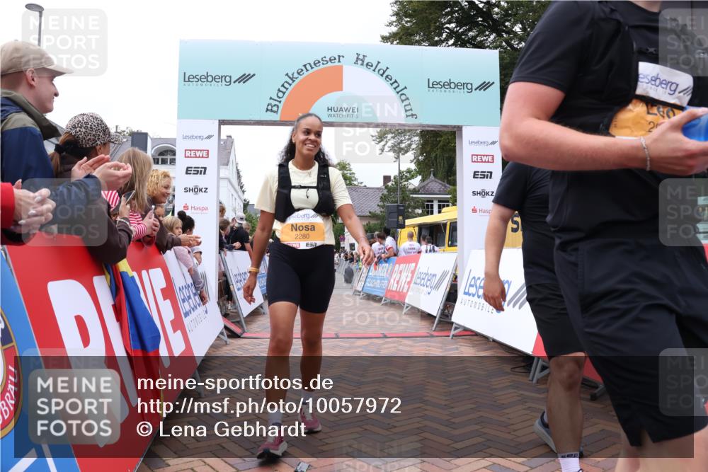 30.08.2026 - Blankeneser Heldenlauf Lena Gebhardt http://msf.ph/oto/10057972 30.08.2026 12:20:07 Ziel 2040, 2280, 2476, 2914, 2915, 4244, 4253, 4301 meine-sportfotos.de