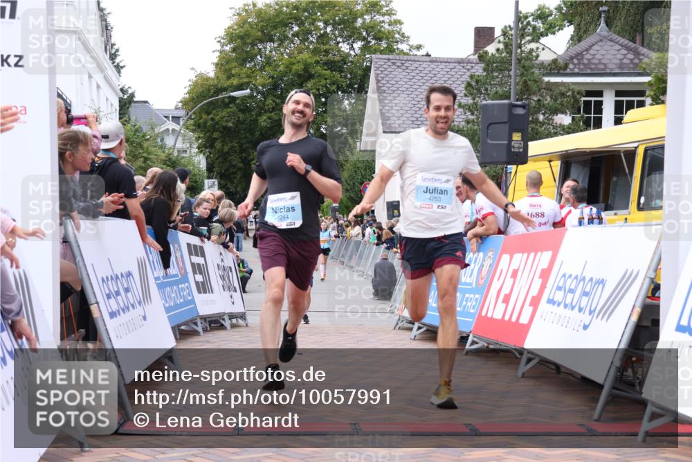 30.08.2026 - Blankeneser Heldenlauf Lena Gebhardt http://msf.ph/oto/10057991 30.08.2026 12:20:10 Ziel 2040, 2280, 2476, 4244, 4253 meine-sportfotos.de