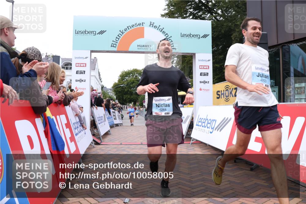 30.08.2026 - Blankeneser Heldenlauf Lena Gebhardt http://msf.ph/oto/10058005 30.08.2026 12:20:12 Ziel 2206, 4244, 4253 meine-sportfotos.de