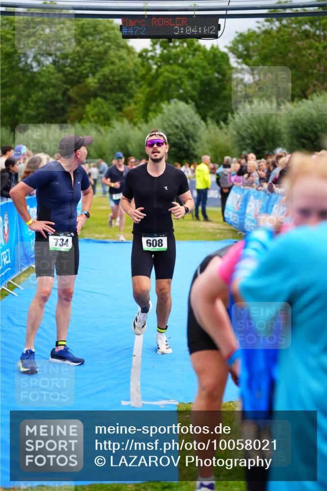 30.08.2026 - Elbe Triathlon Hamburg LAZAROV Photography http://msf.ph/oto/10058021 30.08.2026 11:24:22 Ziel 608, 674, 898, 1022, 1073 meine-sportfotos.de