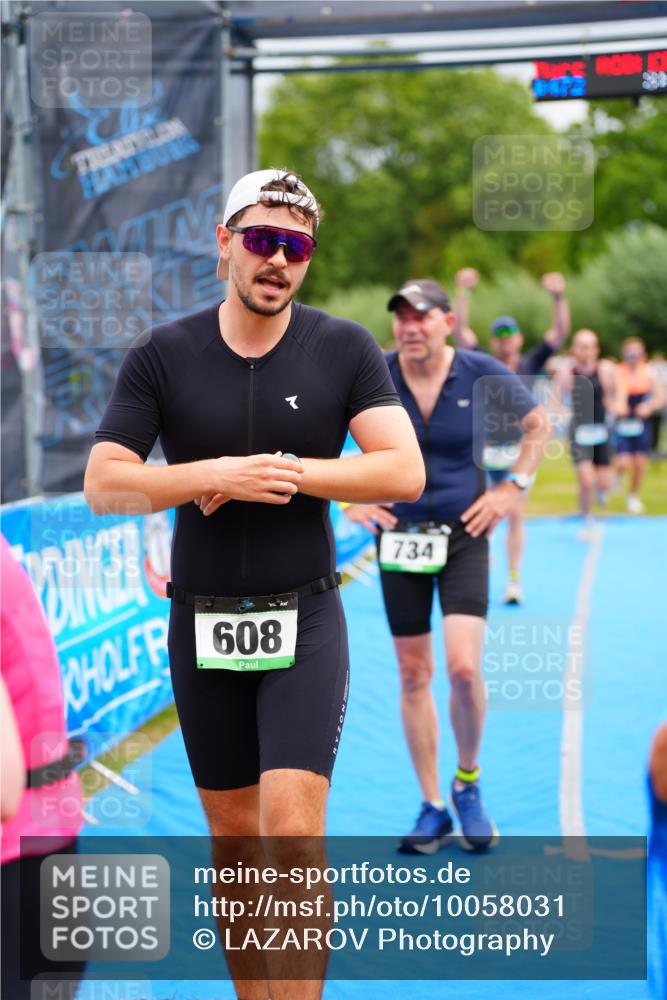 30.08.2026 - Elbe Triathlon Hamburg LAZAROV Photography http://msf.ph/oto/10058031 30.08.2026 11:24:24 Ziel 608, 674, 898, 1022, 1073 meine-sportfotos.de