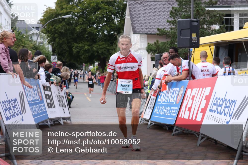 30.08.2026 - Blankeneser Heldenlauf Lena Gebhardt http://msf.ph/oto/10058052 30.08.2026 12:20:25 Ziel 2233, 2534, 4343, 4353 meine-sportfotos.de