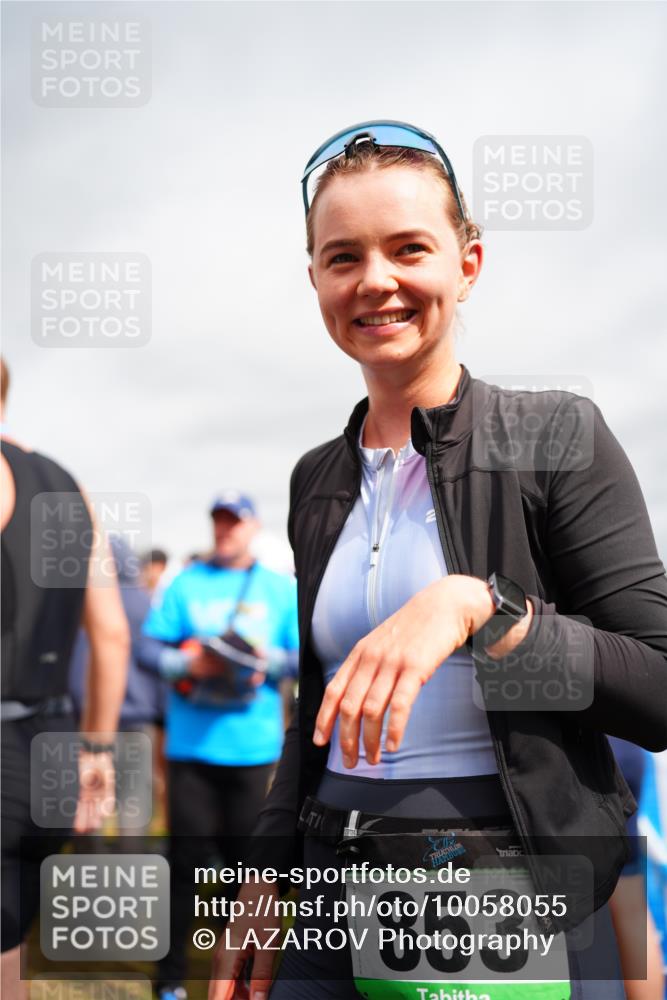 30.08.2026 - Elbe Triathlon Hamburg LAZAROV Photography http://msf.ph/oto/10058055 30.08.2026 11:24:49 Ziel 712, 856 meine-sportfotos.de